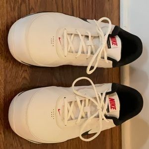 Men’s Nike sneaker